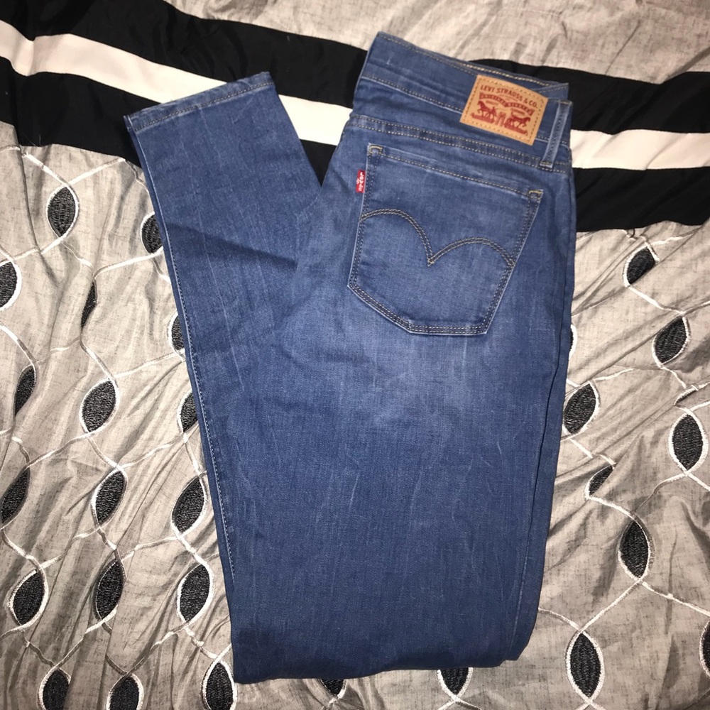 Levi’s 710 Super Skinny Jeans